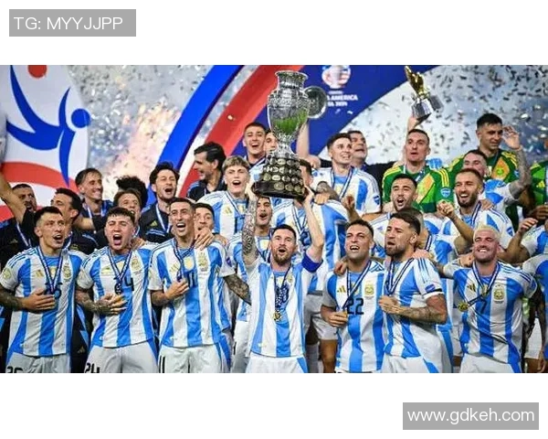 体味与荣耀交织的绿茵传奇足球明星的秘密与奋斗之路