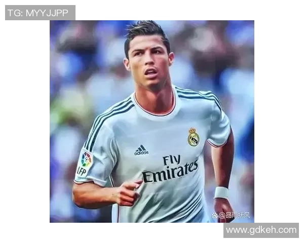 足球巨星震撼登场视频展现霸气风范与无与伦比的球场魅力