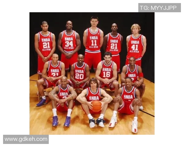 2019年美国全明星篮球赛精彩回顾与球星表现分析